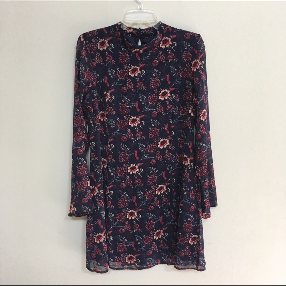 NWT Speechless Slip On Floral Shift Dress