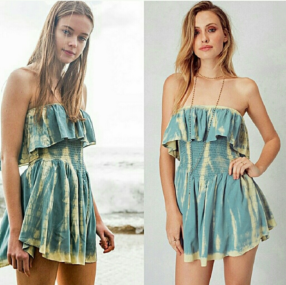 Tie dye teal mini dress with built in shorts!