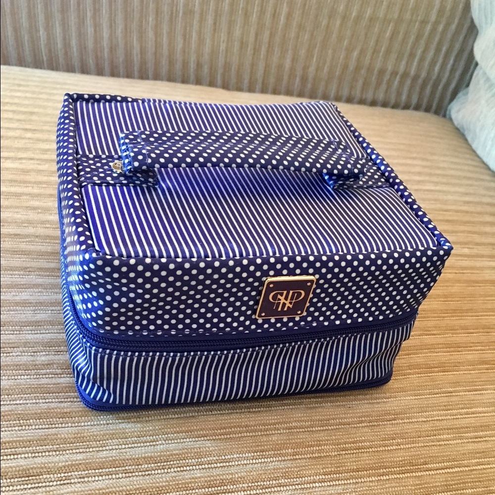 Jewelry travel case
