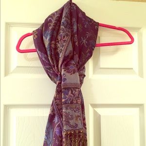 Purple patterned pashmina