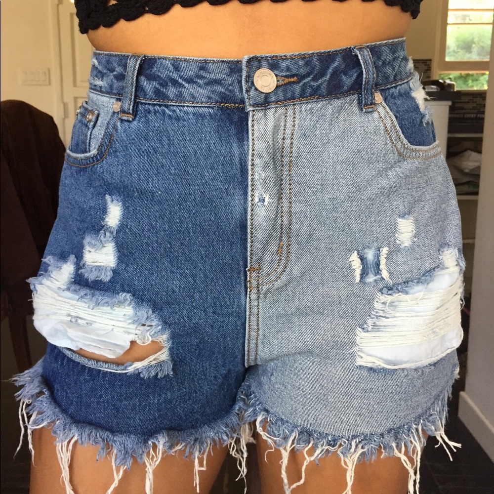 Missguided Blue Sinner Contrast Ripped Cutoffs