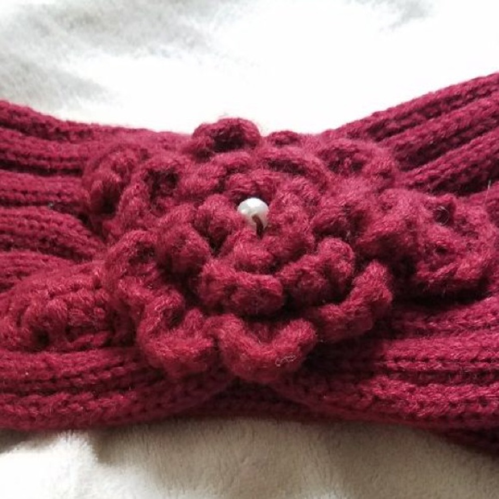 NEW! Rampage // Women's Rib Knit Flower Headwrap - Picture 2 of 5