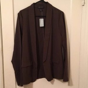 An olive green collard blazer!