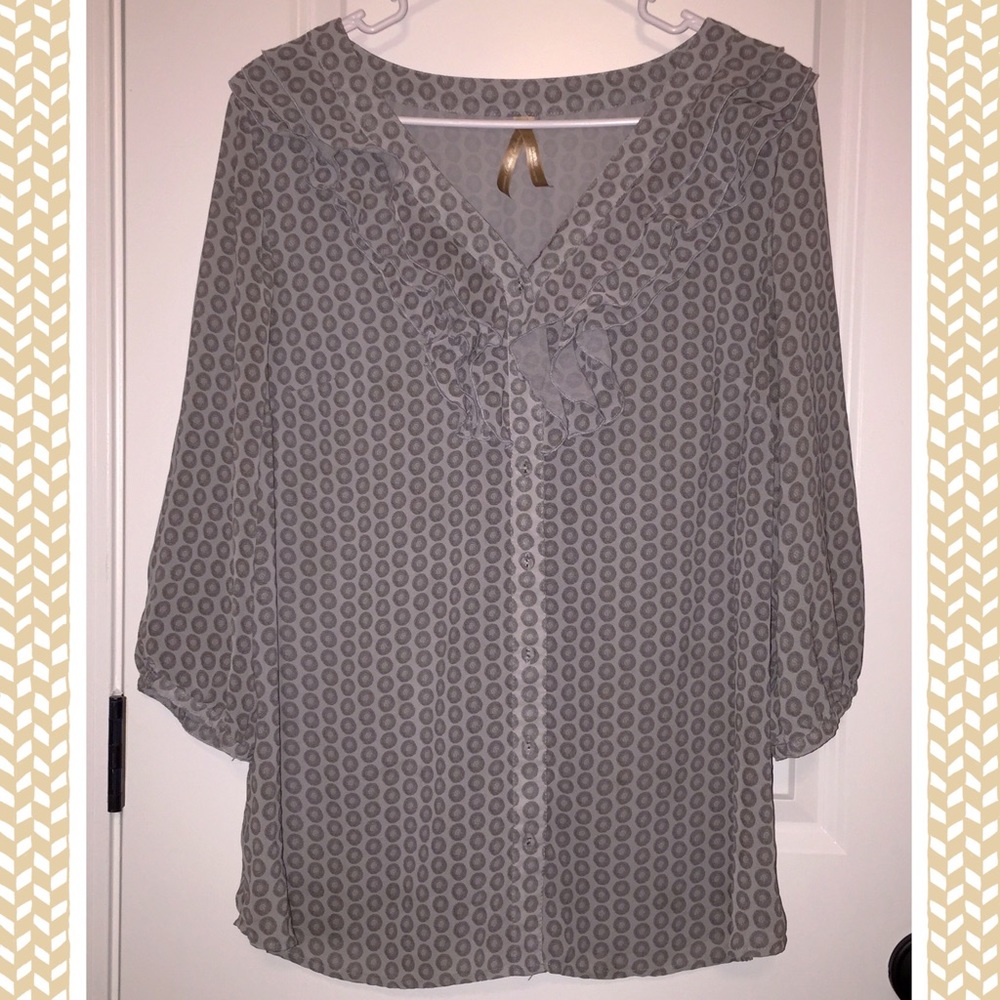 💜 Gray dot Button-up Blouse 💜