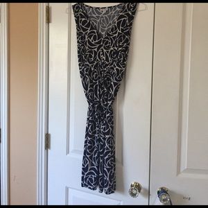 A Pea and the Pod Maternity Dress sz L