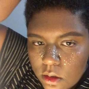 Meet your Posher, Hale