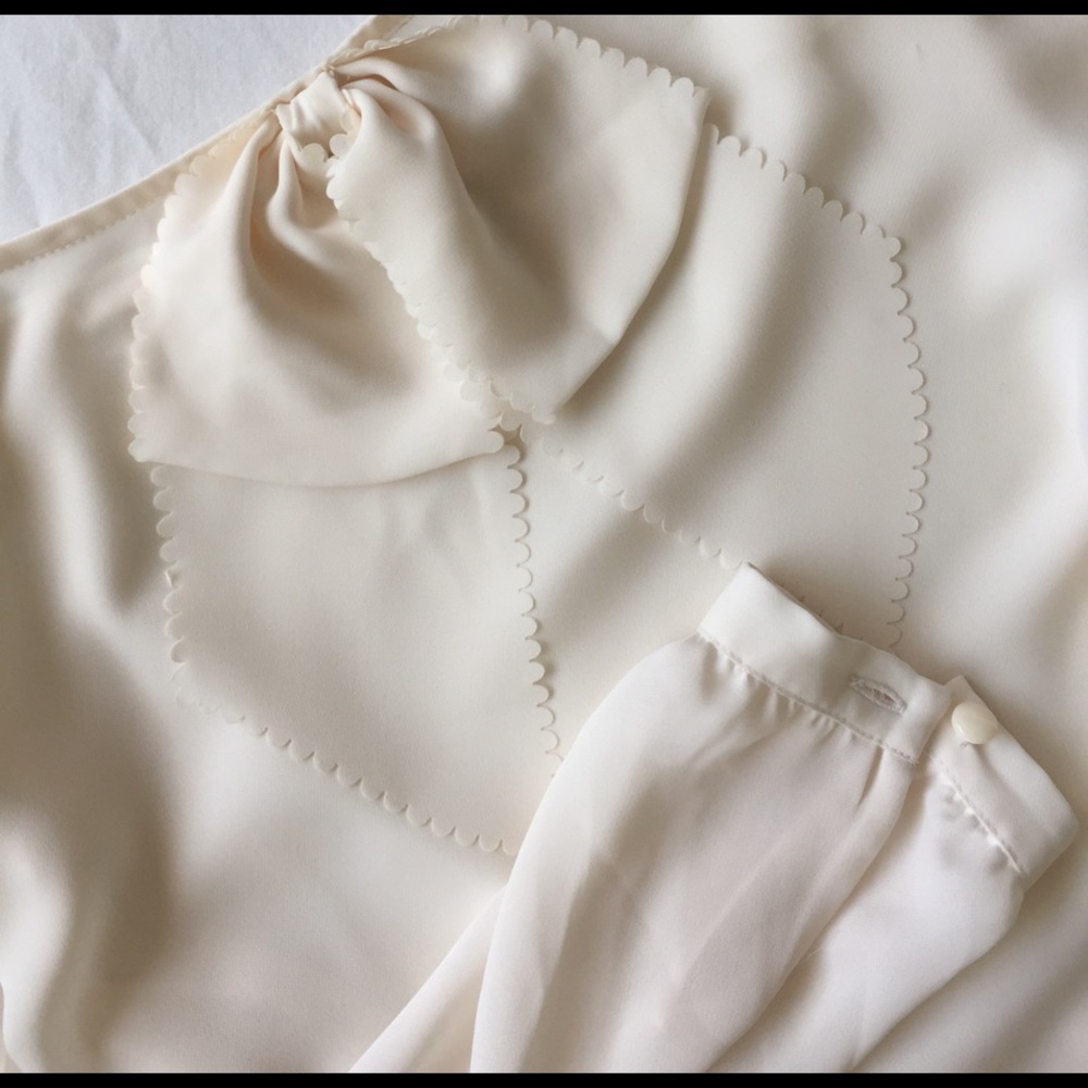 Lauren Conrad Runway Chiffon Cream Top Size XS