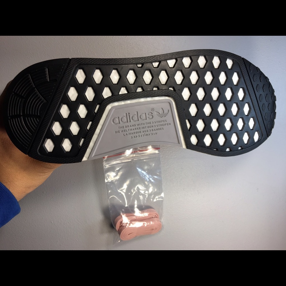NMD R1 Vapour Pink - Picture 3 of 4