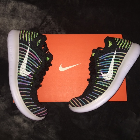 Nike Shoes - Nike Free RN Flyknit sneakers running shoes