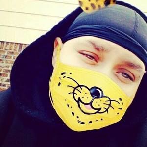 Meet your Posher, Elizabeth