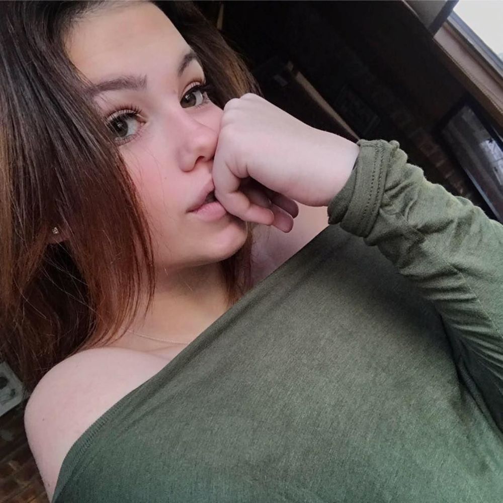 Meet your Posher, Anya