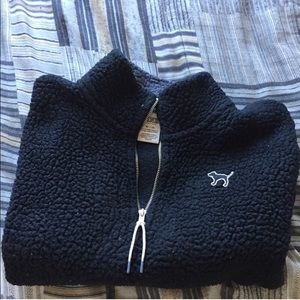 BLACK VS SHERPA HALF ZIP
