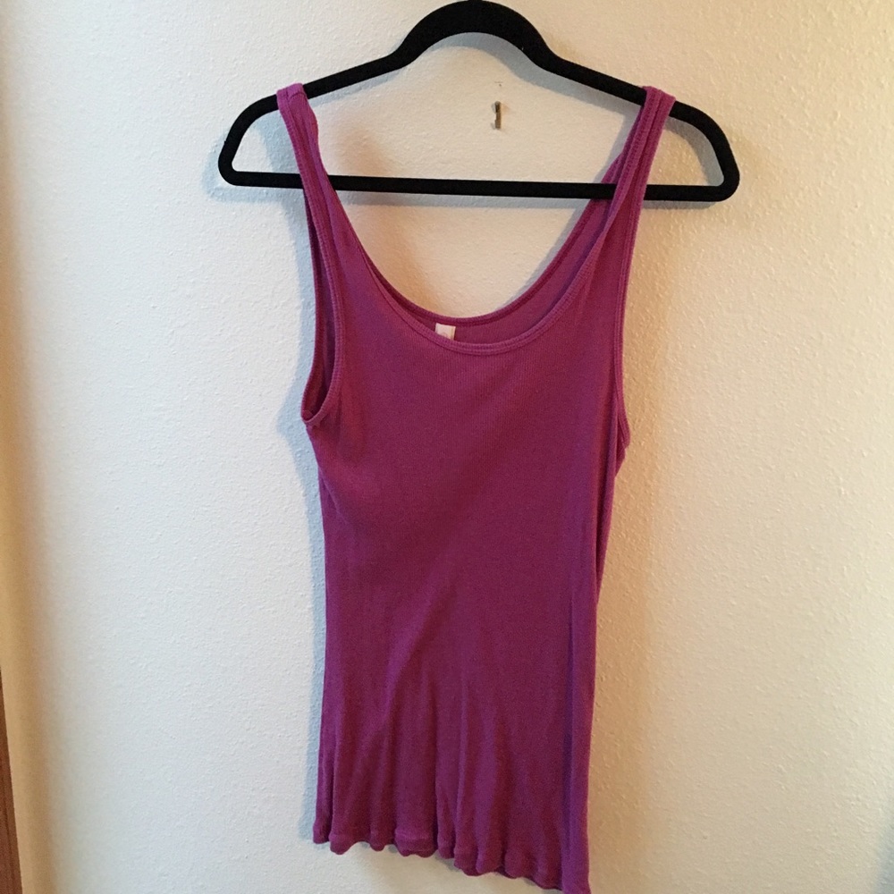 Ribbed tank