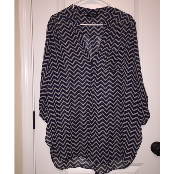 🎀 Navy Chevron Sheer Tunic 🎀 - Picture 1 of 2