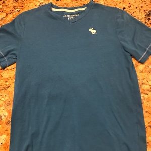 Boys Abercrombie Kids t-shirt