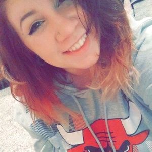 Meet your Posher, Marissa