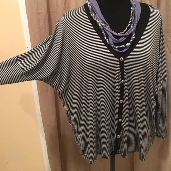 Freeloader top - Picture 2 of 4