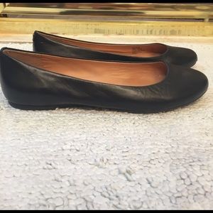 Kenneth Cole Black Ballet Flats 7.5M