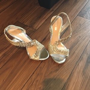 Gianni Bini Silver Dress Sandals--NWOT