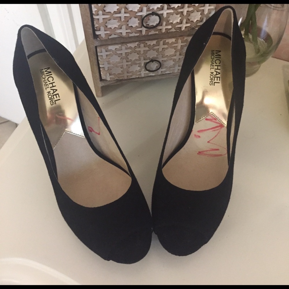 Black Michael Kors heels