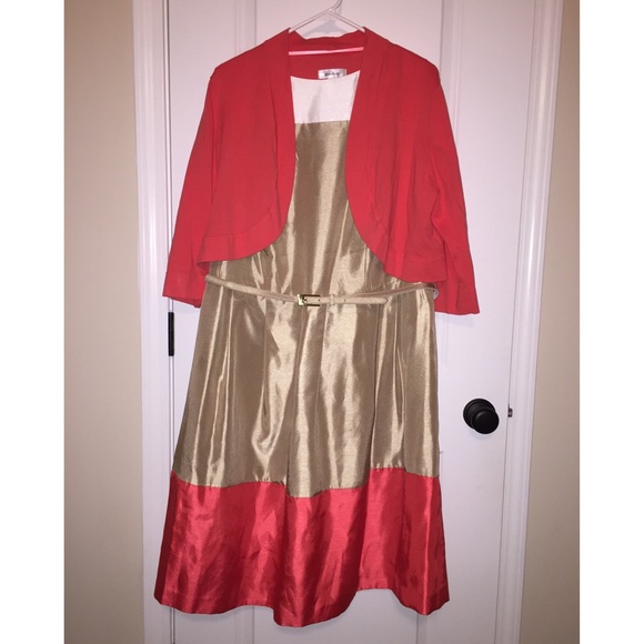 💜Color-block Dress with Cardigan 💜 - Picture 2 of 3