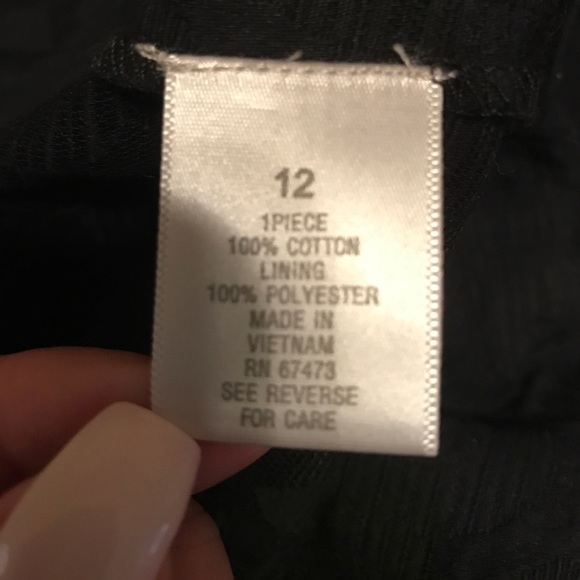 Black dress (dressbarn) size 12 - Picture 3 of 3