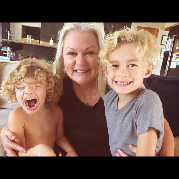 Meet your Posher, Krista - Picture 1 of 1