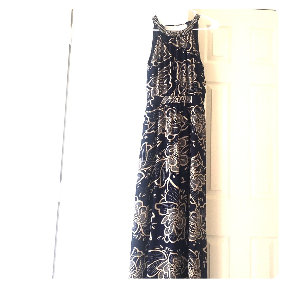 Long pretty boutique dress