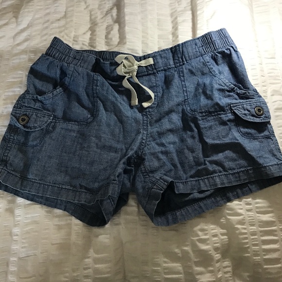 2 Old navy shorts - Picture 3 of 5