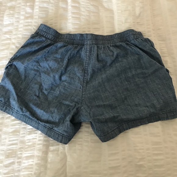 2 Old navy shorts - Picture 5 of 5