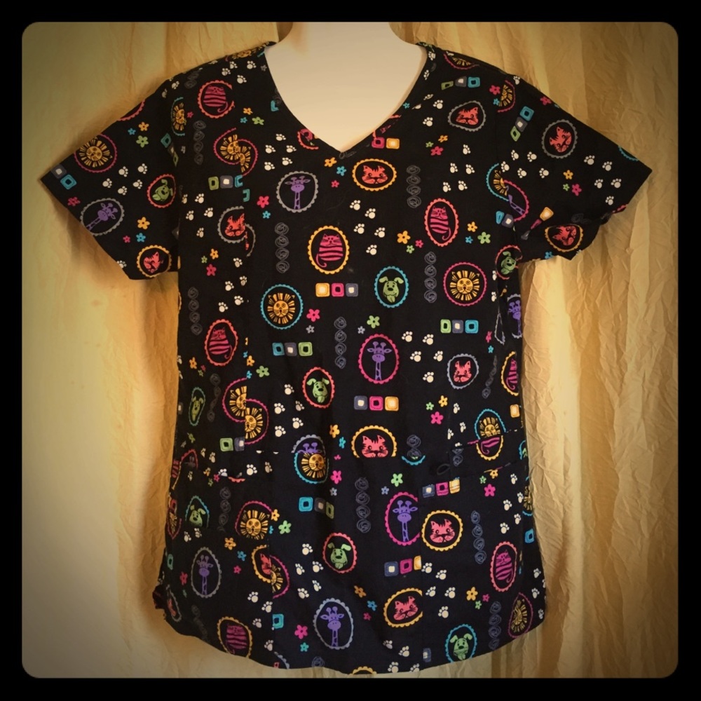 Small scrub top