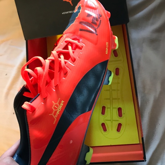 Puma evopower sample pair signed by Marco Reus main image 4