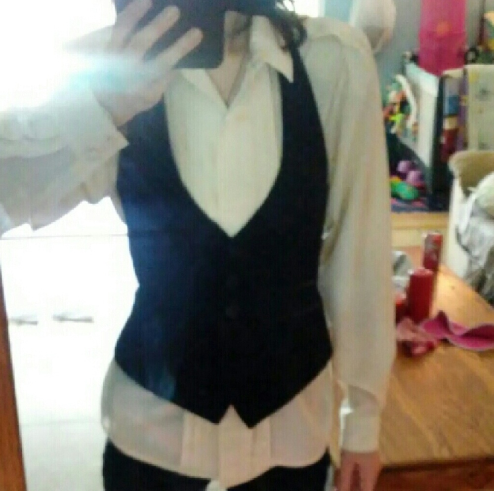 Dana Alexander Cream Colored Button Up Shirt