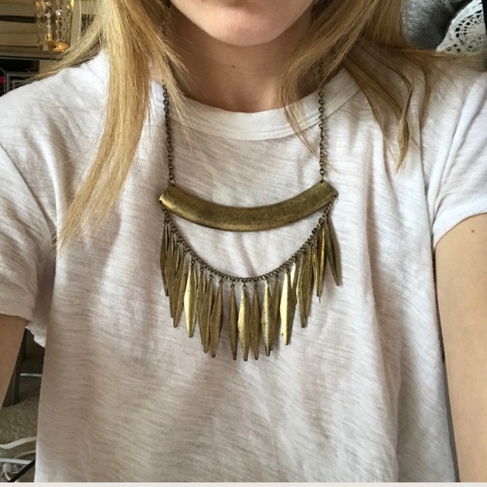 💥Gold Dangly Necklace💥