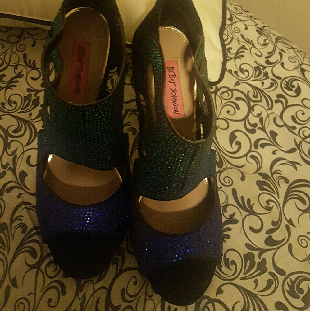 Betsey johnson butterfly effect heels