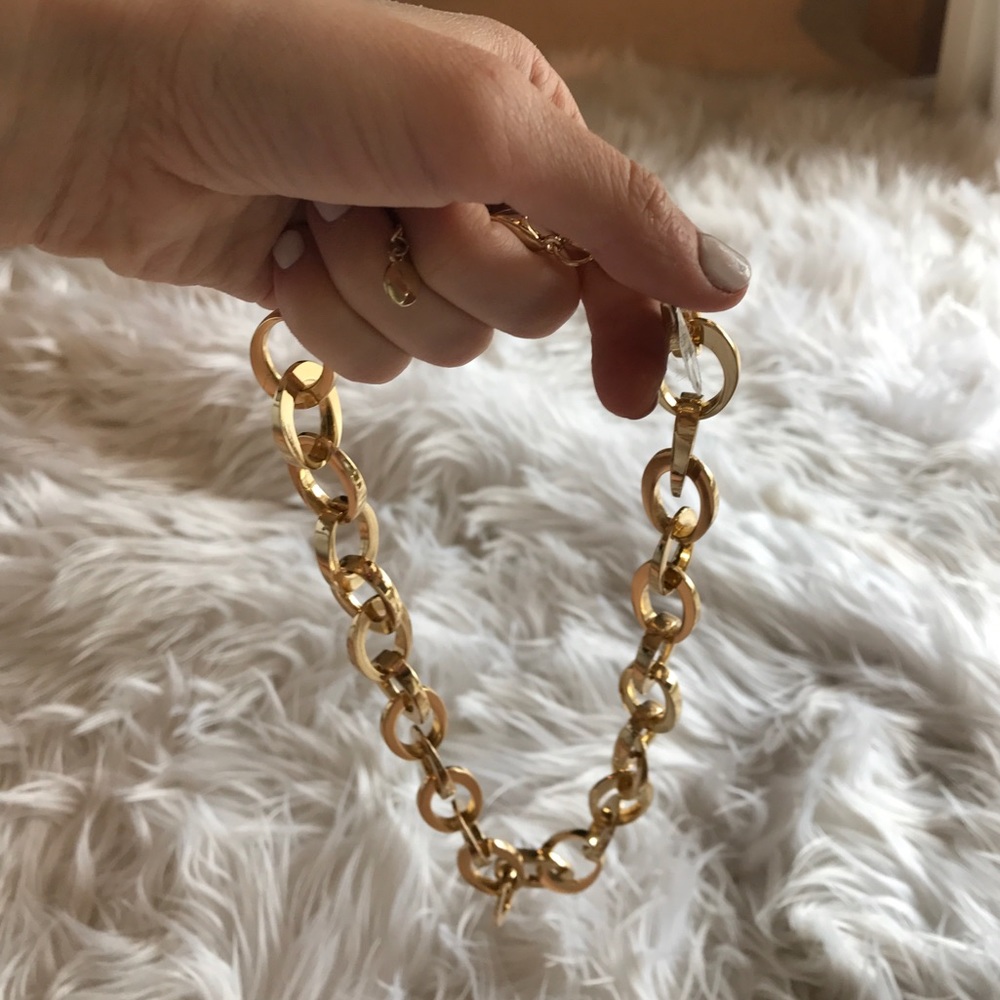 💥Gold chained necklace!💥