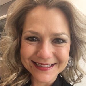 Meet your Posher, Christa