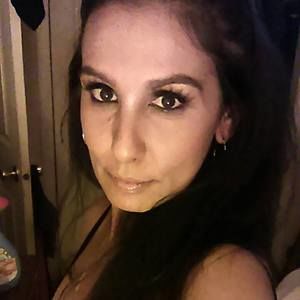 Meet your Posher, Dina