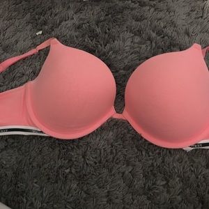 Vs bra