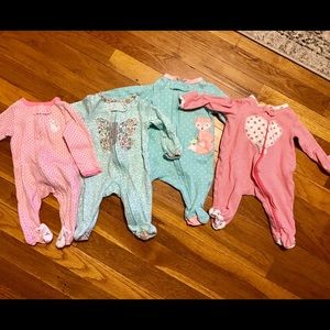 ❤Make me an offer!❤ Set of 4 newborn footie pjs