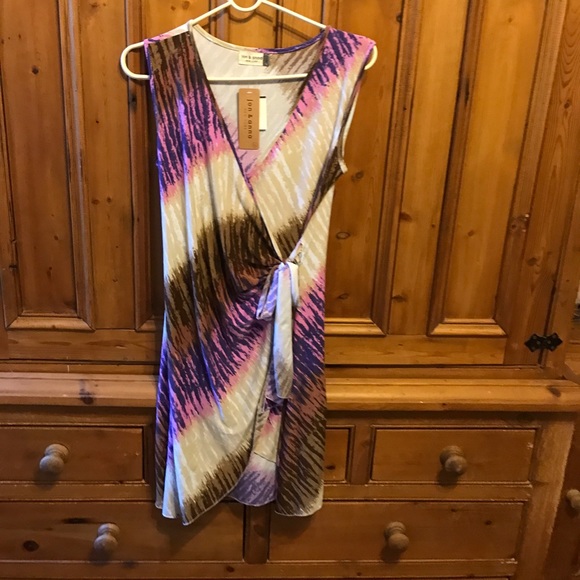 Dress - Picture 2 of 2