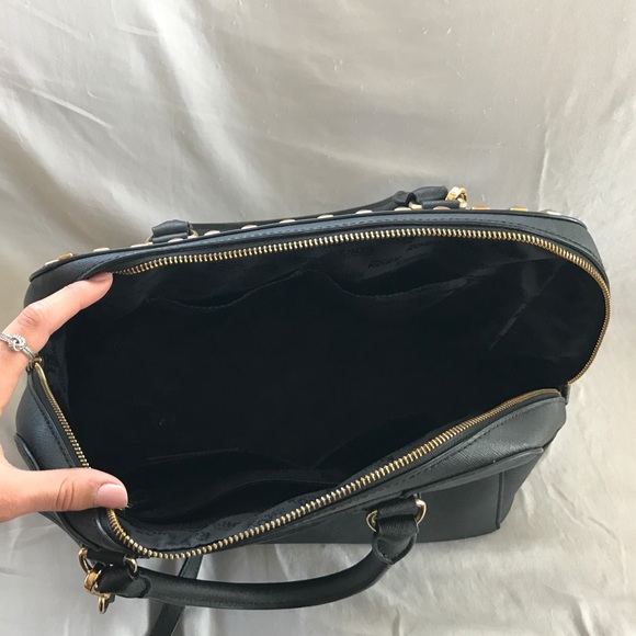 Authentic Michael Kors Purse - Picture 3 of 4