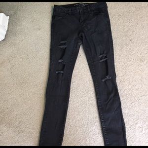 American Eagle distressed jeggings