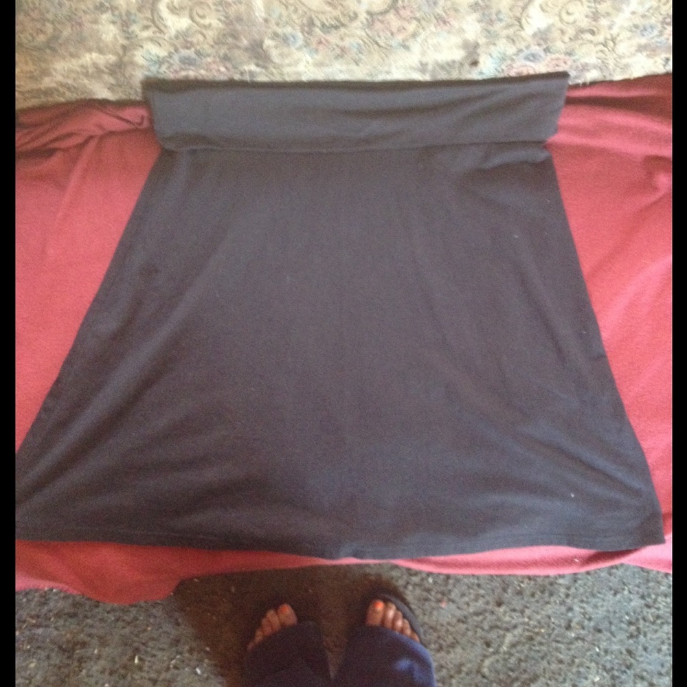 🌺Black skirt in EUC!!🌷