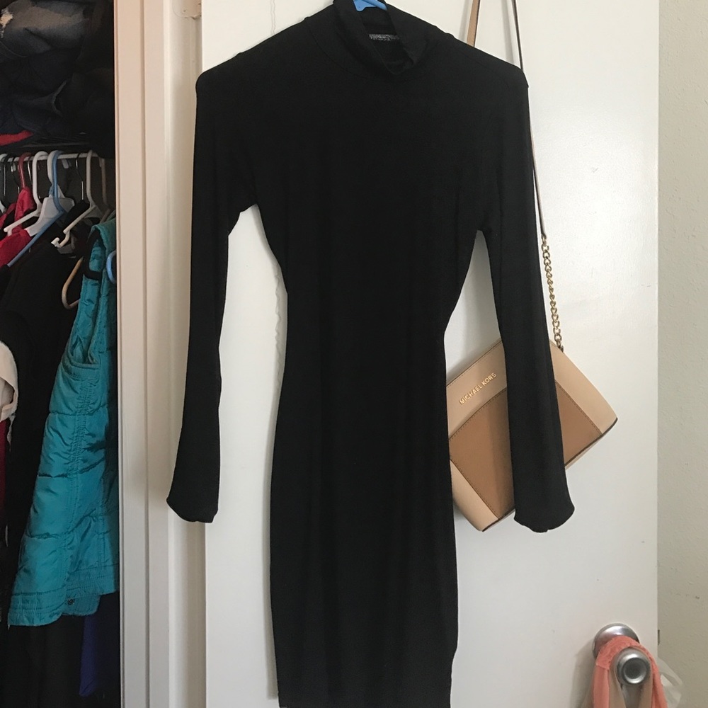 Guess dress, open back xs