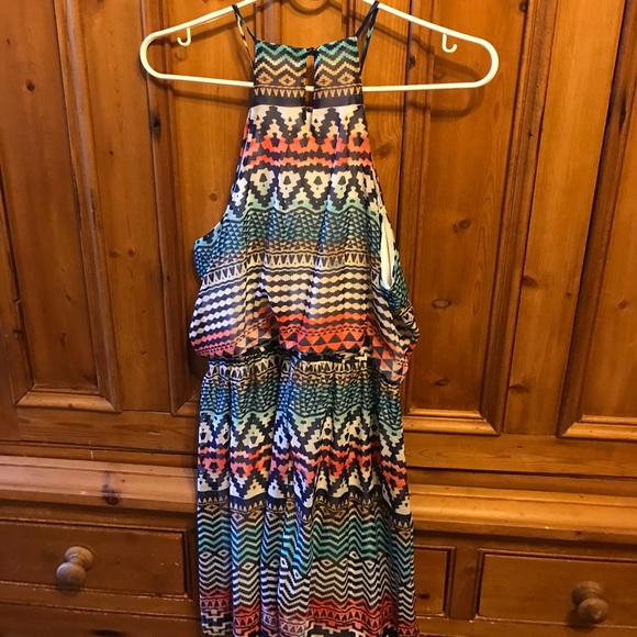 Summer dress - Picture 3 of 3