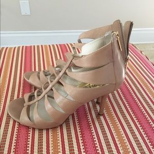 Michael Kors Nude Leather Mavis Zip Back 9.5