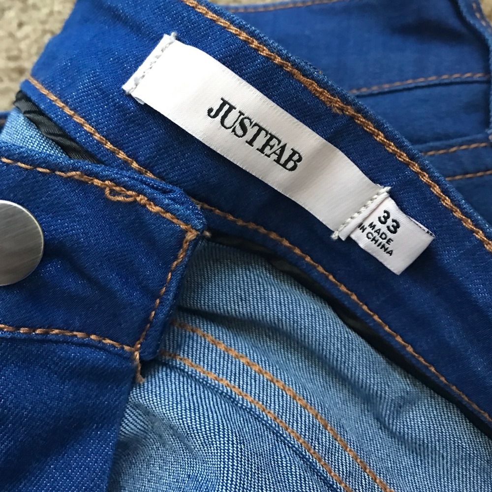 Woman's stretch jeans. Size 33
