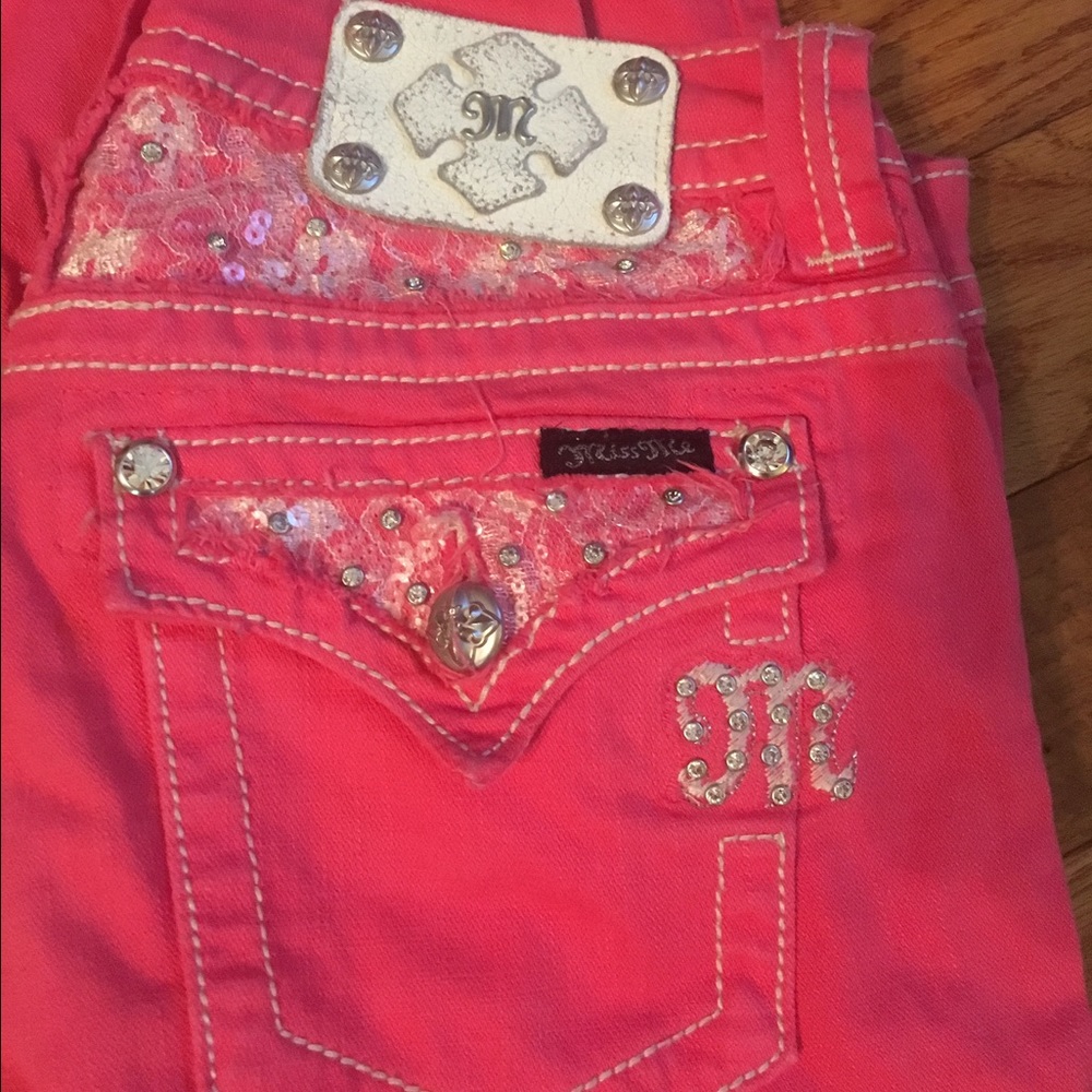 Coral Miss Me cropped Jean
