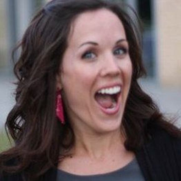 Meet your Posher, Heather - Picture 1 of 1